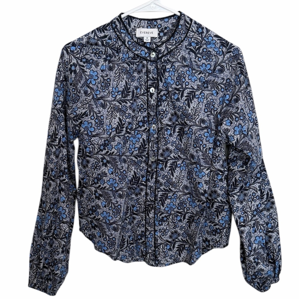 Evereve Blue Sheila Coastal Blue Floral long sleeve Piped Blouse. Size Medium.
